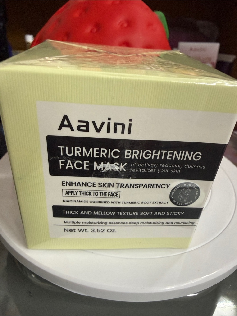 Turmeric Brigthening Face Mask from Aavini